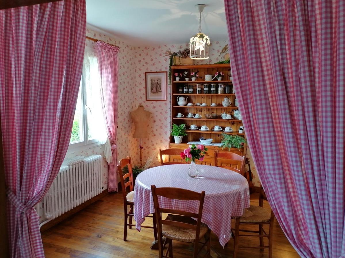 La Roseliere Maison Plain Pied Confortable Belle Decoration Jardin Magnifique 10 Mn A Pied Centre Ville Bayeux Proche Plages Du Debarquement Buitenkant foto