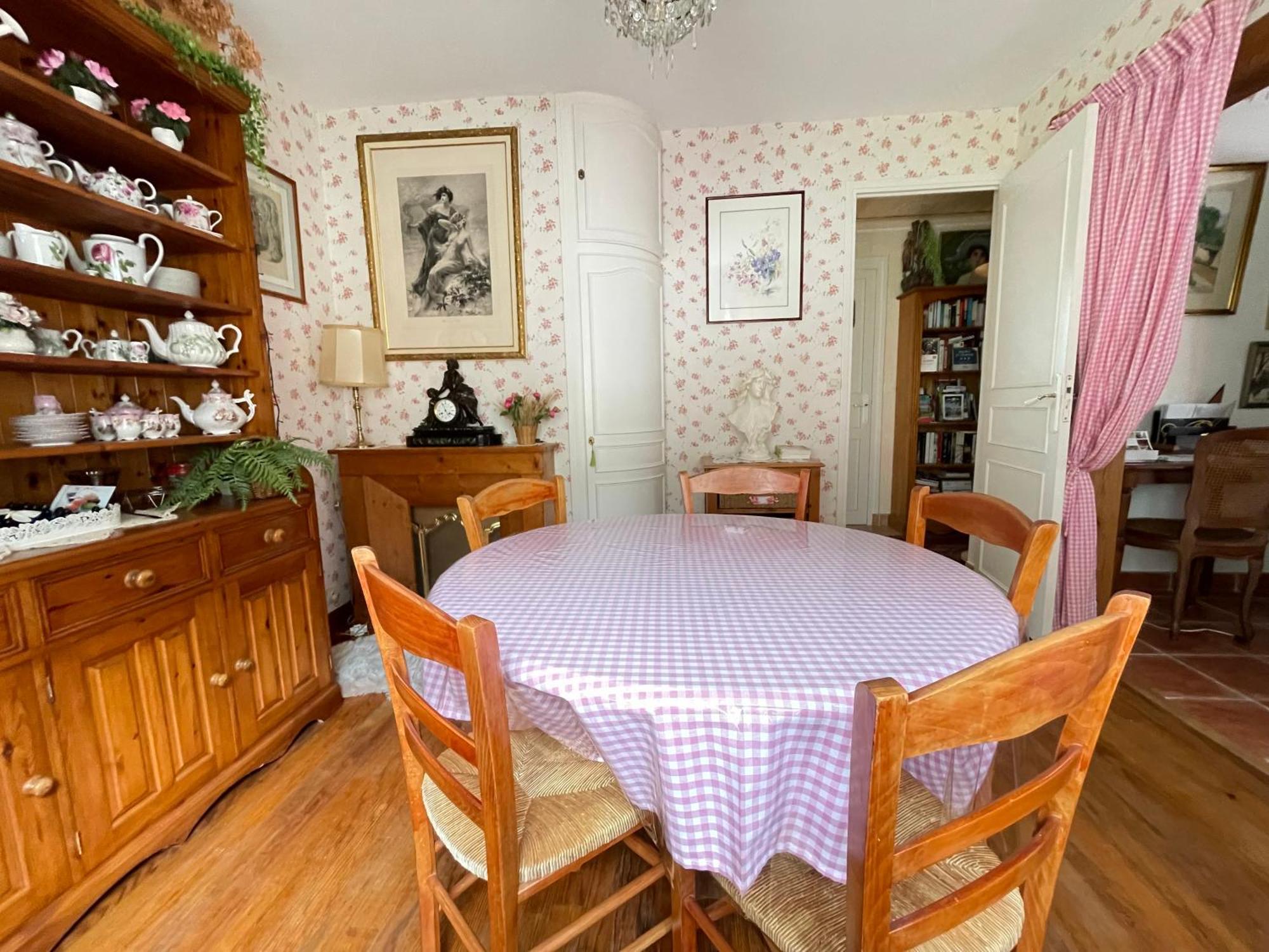 La Roseliere Maison Plain Pied Confortable Belle Decoration Jardin Magnifique 10 Mn A Pied Centre Ville Bayeux Proche Plages Du Debarquement Buitenkant foto