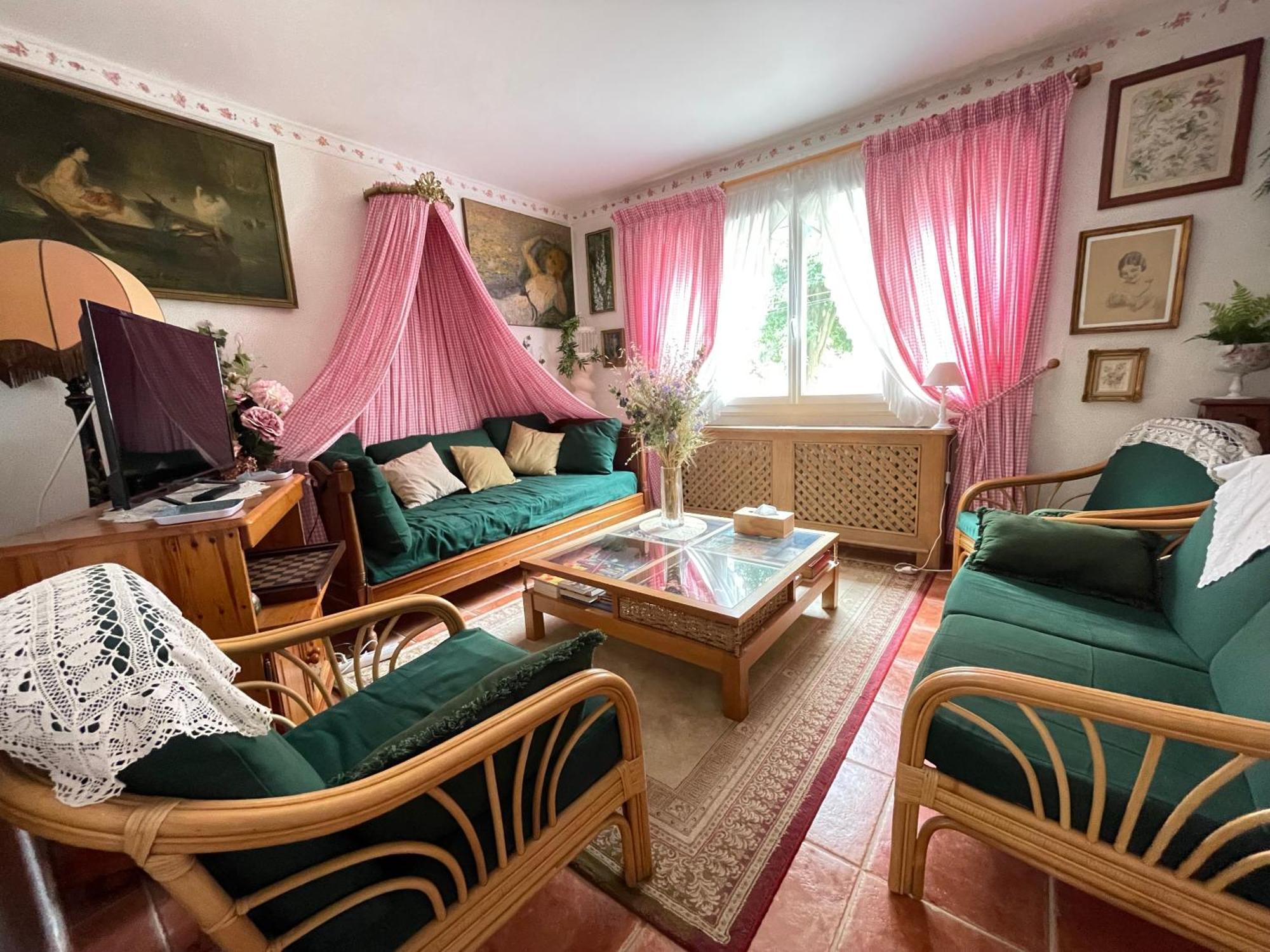 La Roseliere Maison Plain Pied Confortable Belle Decoration Jardin Magnifique 10 Mn A Pied Centre Ville Bayeux Proche Plages Du Debarquement Buitenkant foto